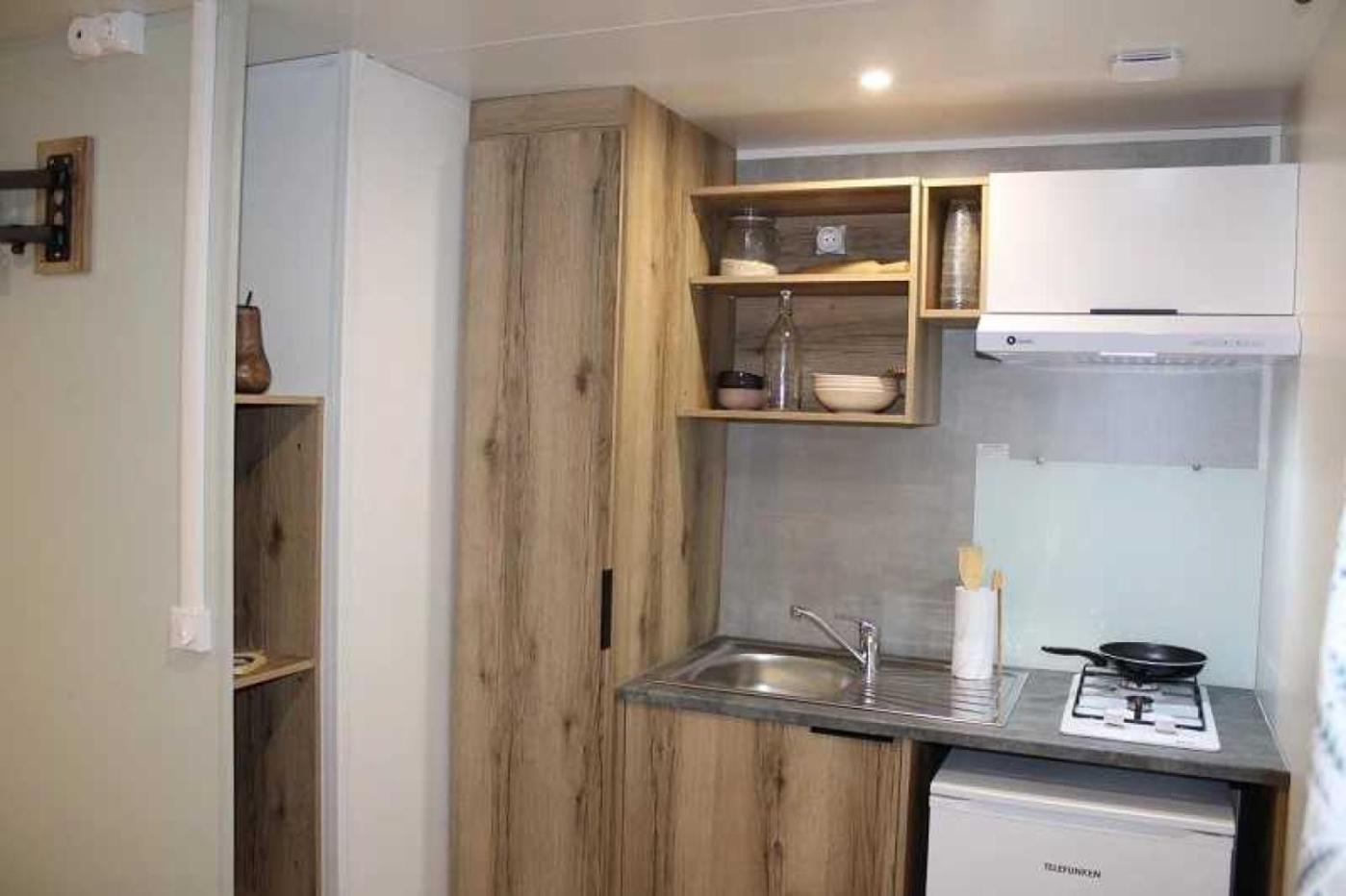 De - Mobile Camping *