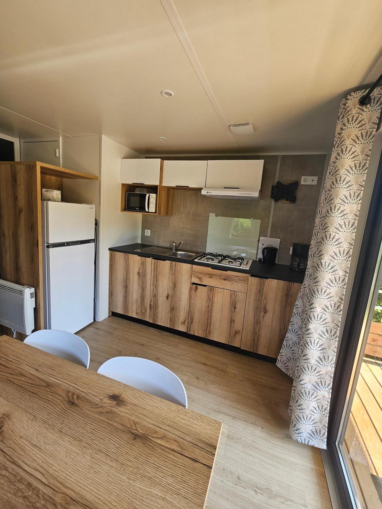 De - Mobile Camping Charlieu