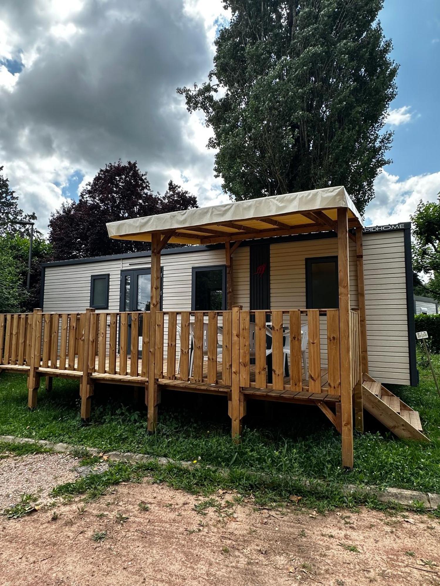 De - Mobile Camping Charlieu